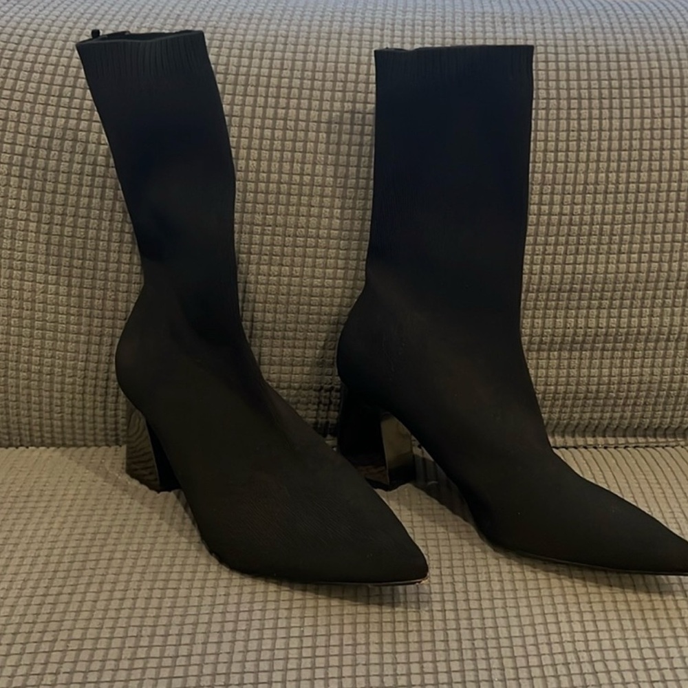 Zara Black Heeled Boots for Women